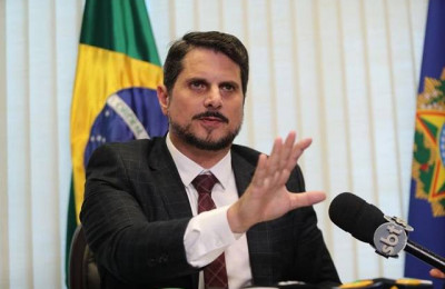 Senador Marcos do Val será investigado após nova versão sobre a orquestração de golpe